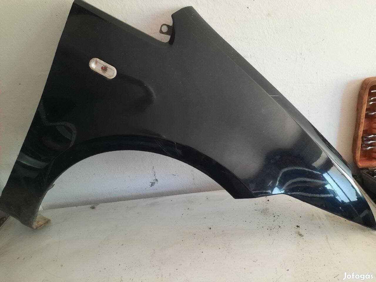 Ford C-Max Mk1 jobb első sárvédő