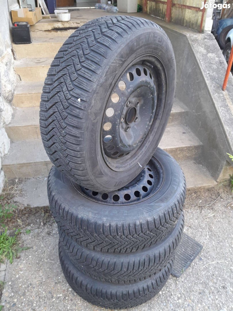 Ford C-Max télikerék garnitúra Laufen 205/60 R16