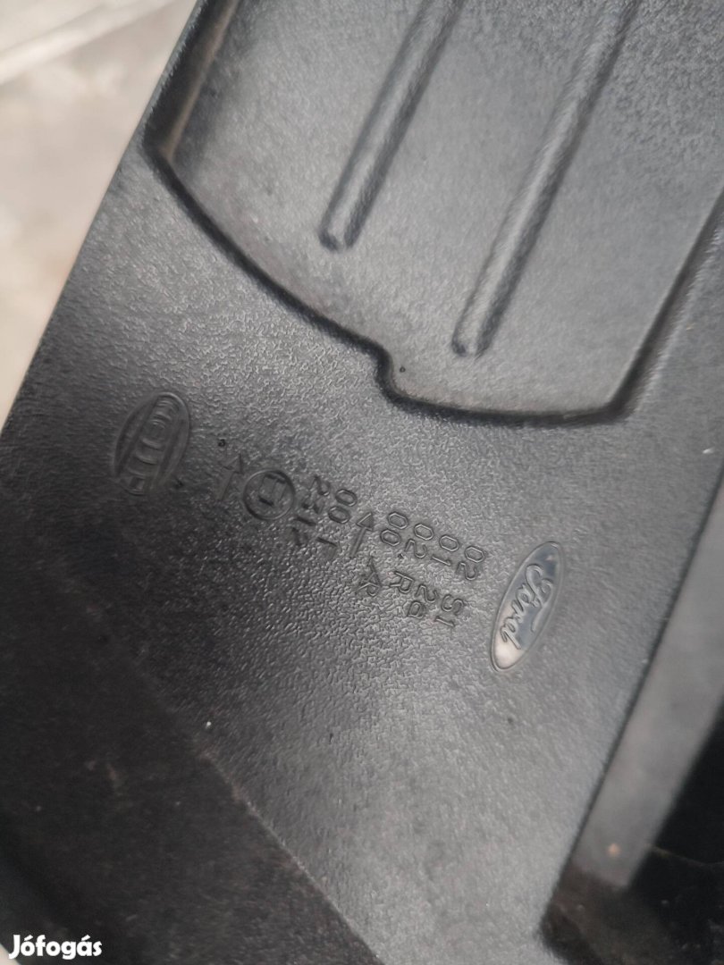Ford C-max hátsó lámpa 