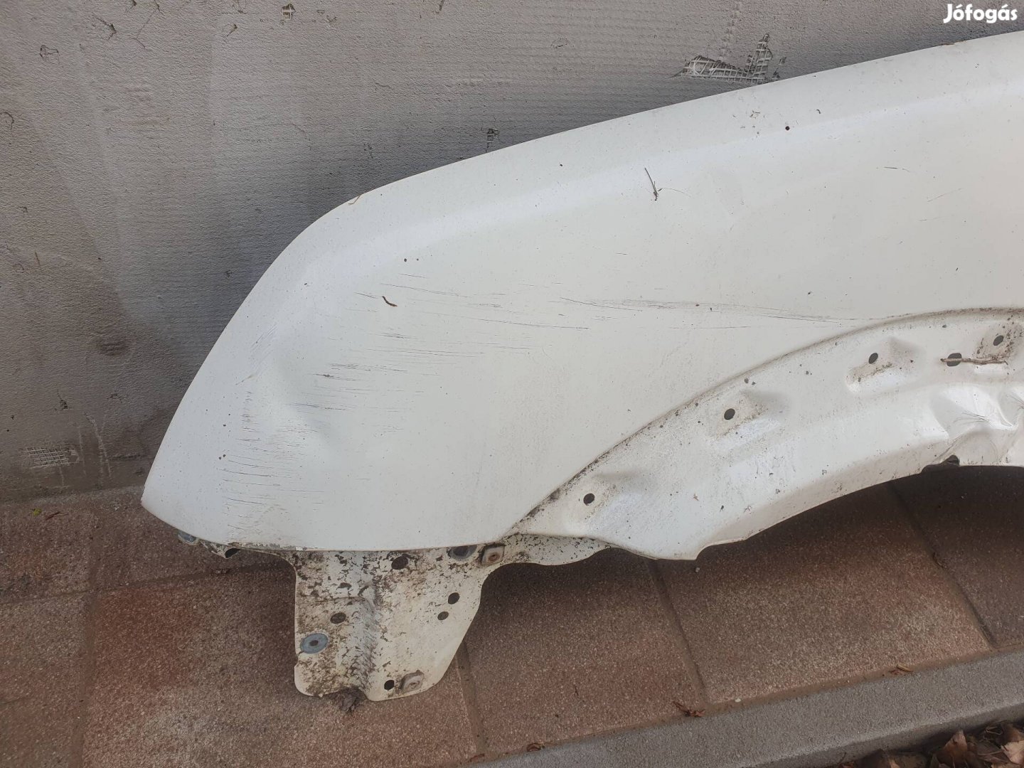 Ford Connect bal első sárvédő.