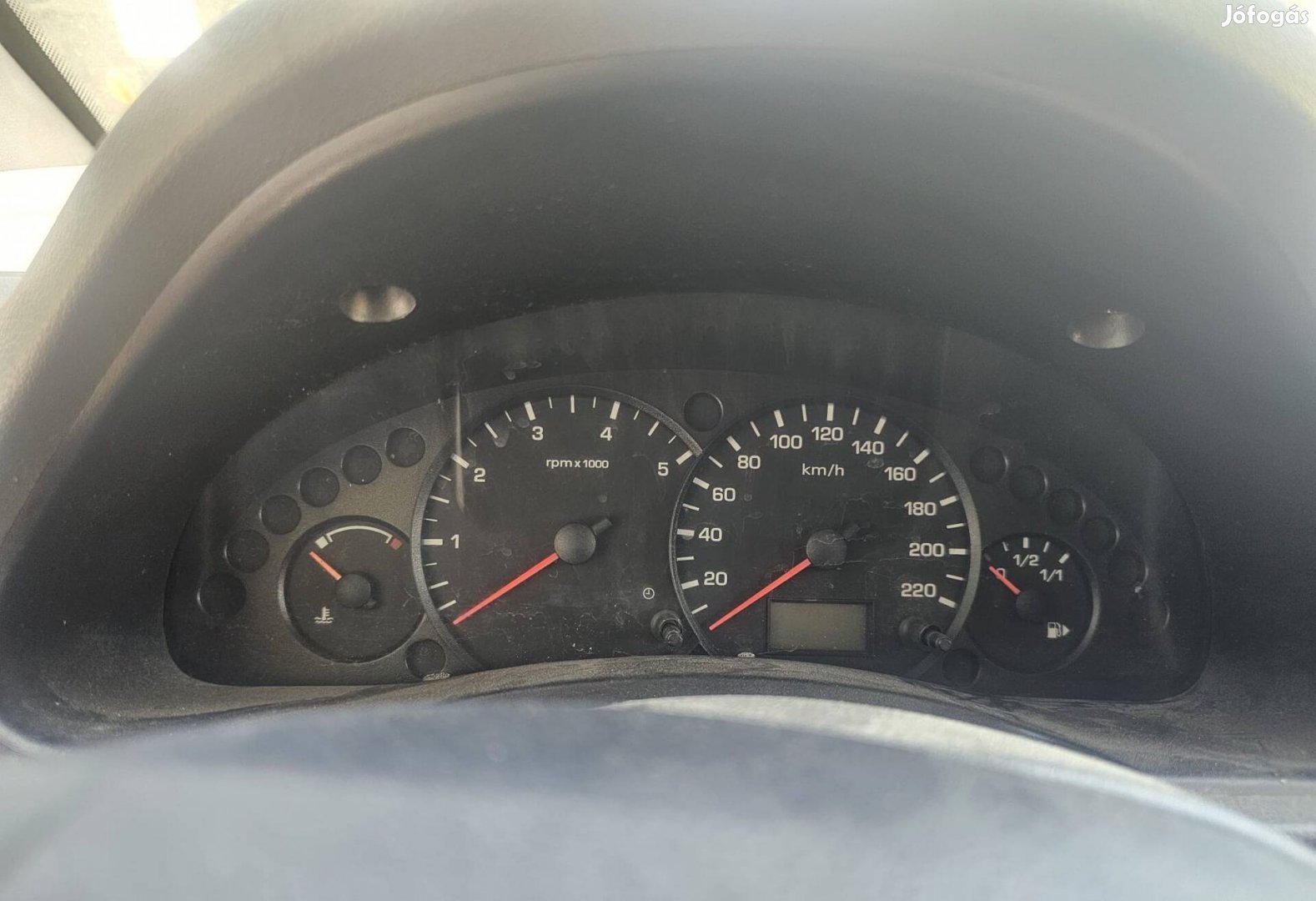 Ford Connect kilométer km óra Müszercsoport 10000