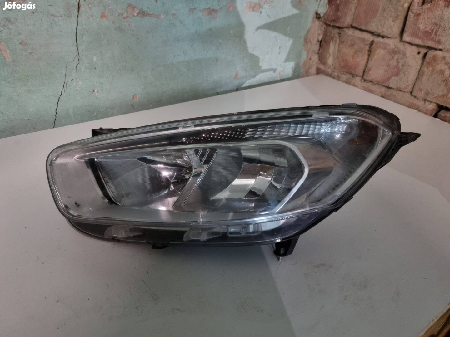 Ford Courier Bal első fényszóró lámpa ET76-13W030-AJ