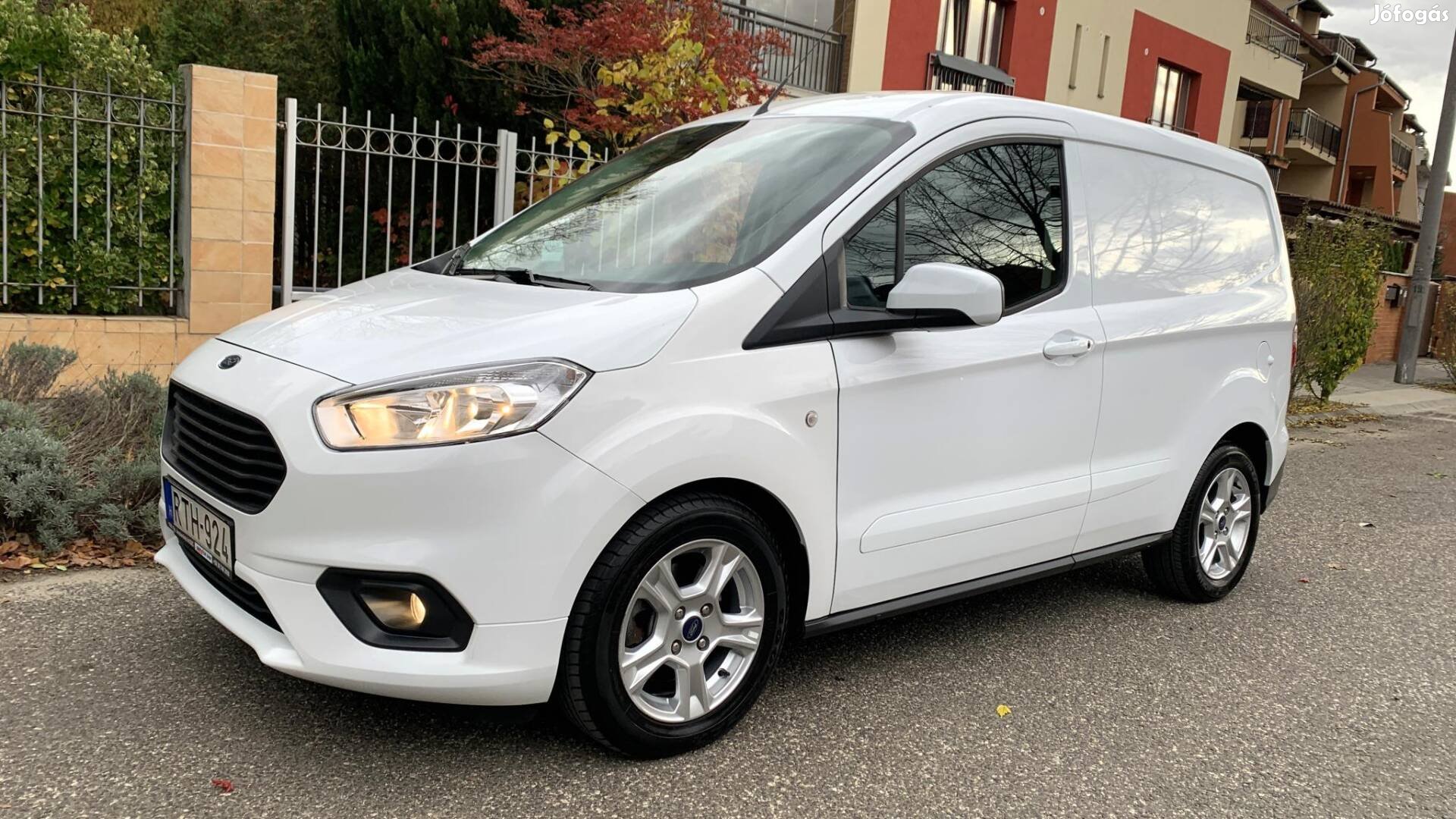 Ford Courier Tourneo1.0 Titanium GAR.30e.KM!Ful...