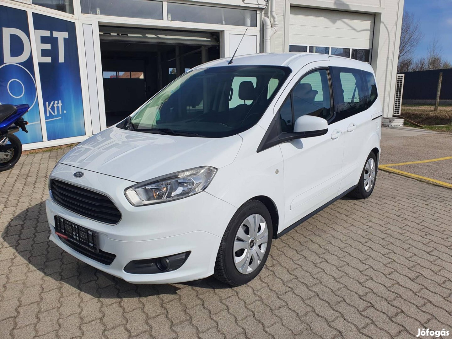 Ford Courier Tourneo1.5 TDCi Trend EURO6 Ülésfű...