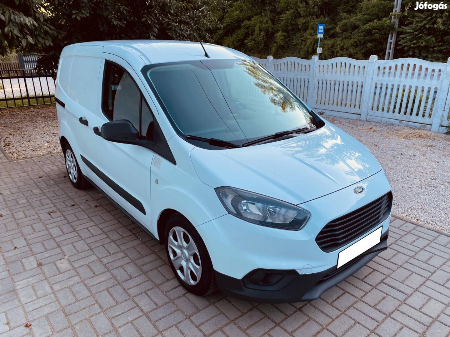 Ford Courier Transit1.5 TDCi Sport 2 db Eladó!
