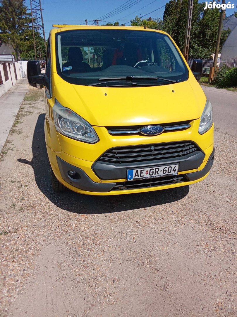 Ford Custom lakóautó