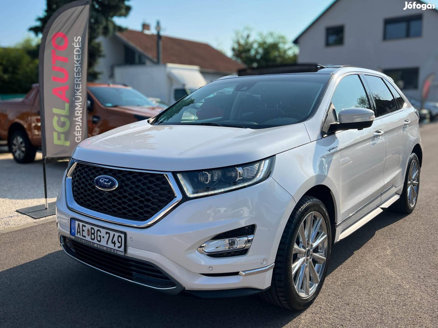 Ford EDGE 2.0 TDCi Vignale Powershift PAN. Tető...