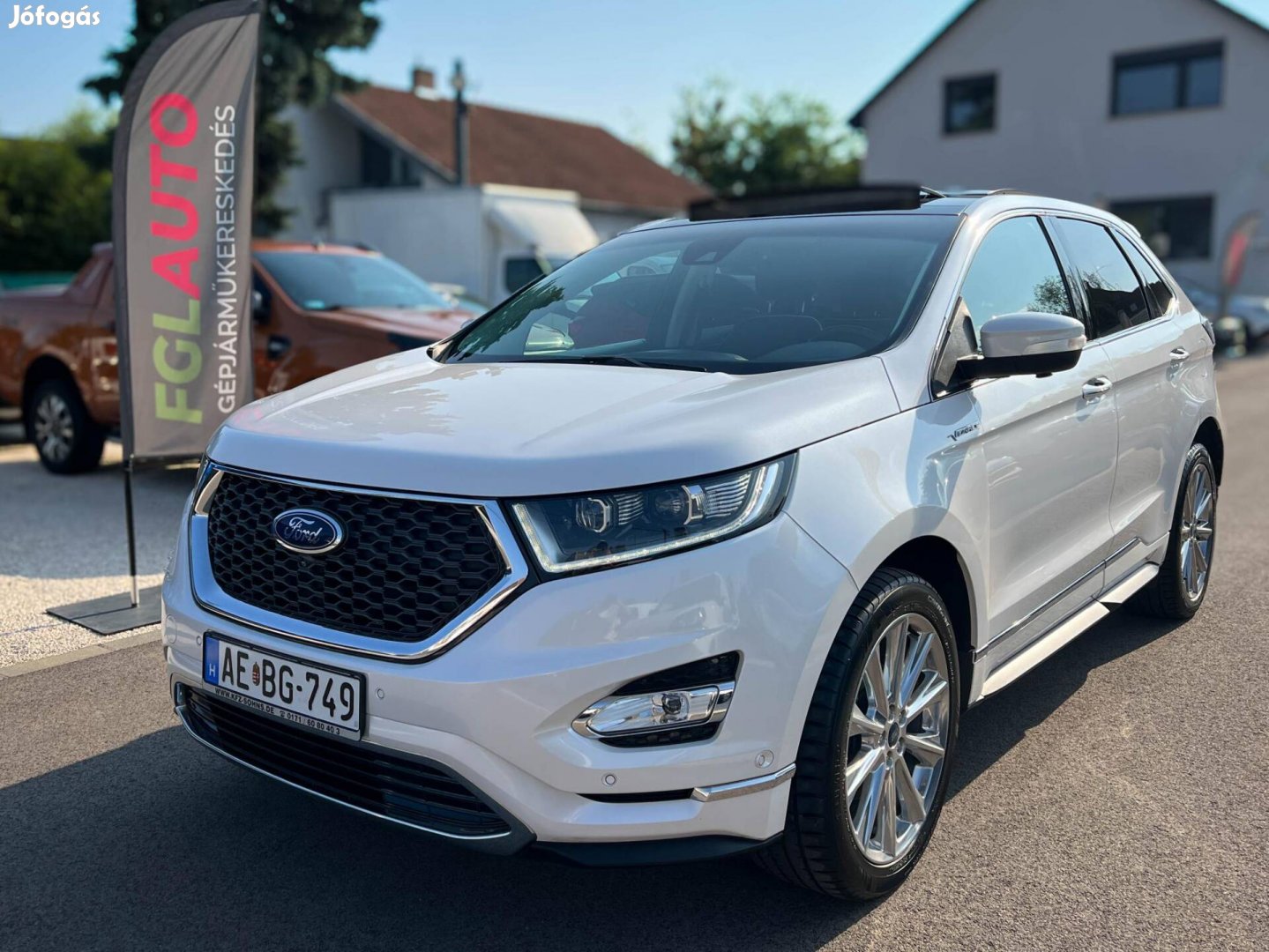 Ford EDGE 2.0 TDCi Vignale Powershift PAN. Tető...