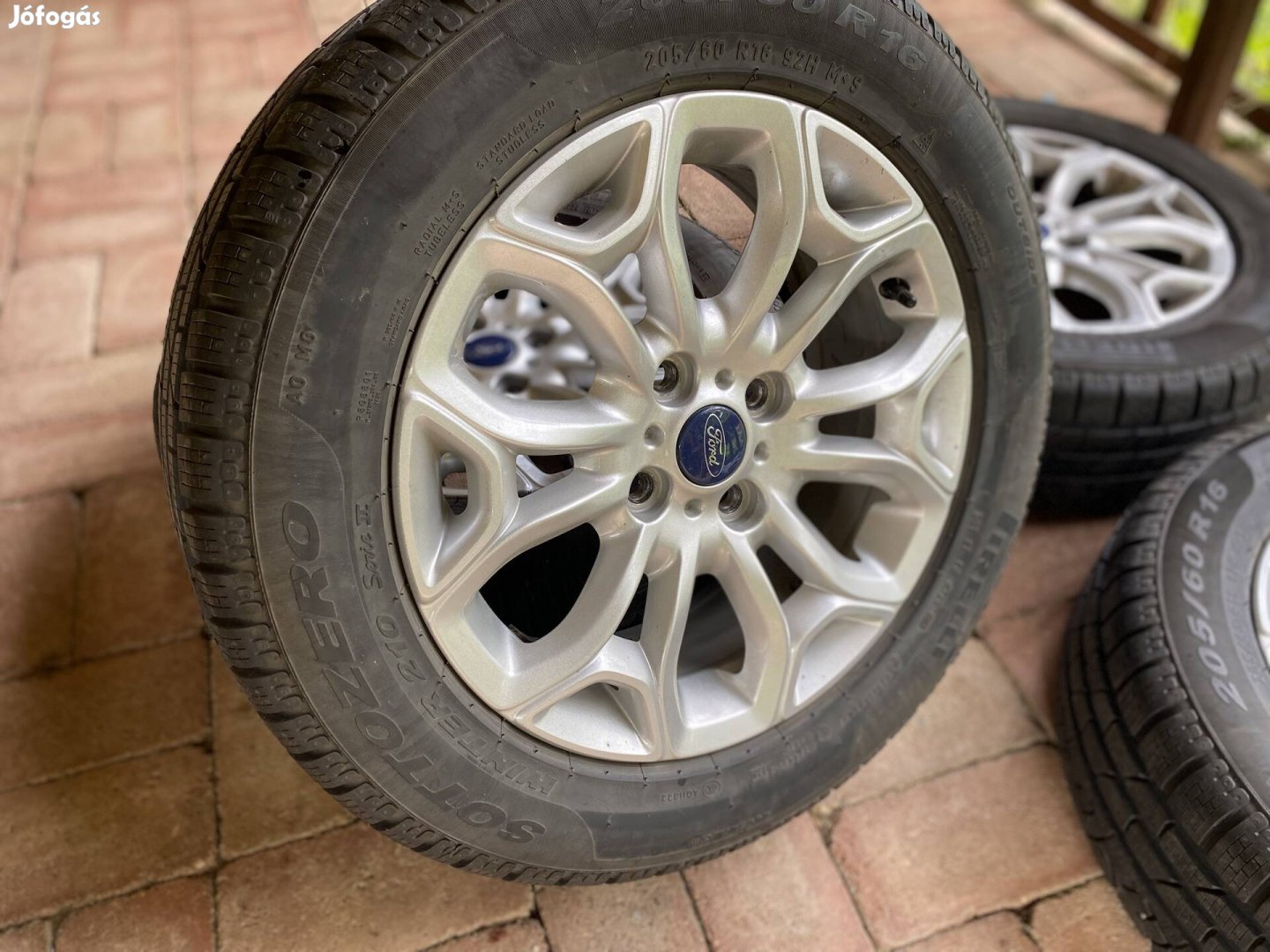 Ford Ecosport gyári 16"-os alufelni szett 205/60R16 4x108