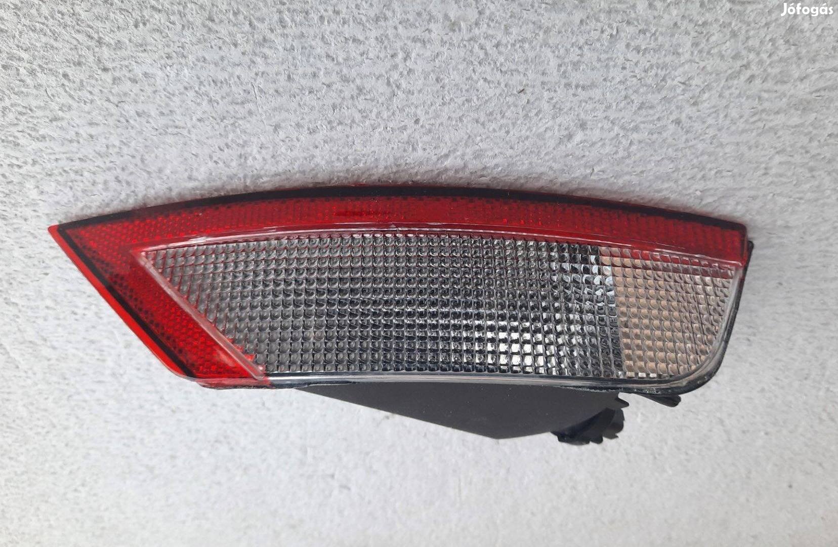 Ford Ecosport új tolatólámpa jobb hátsó lámpa fényvisszaverő prizma