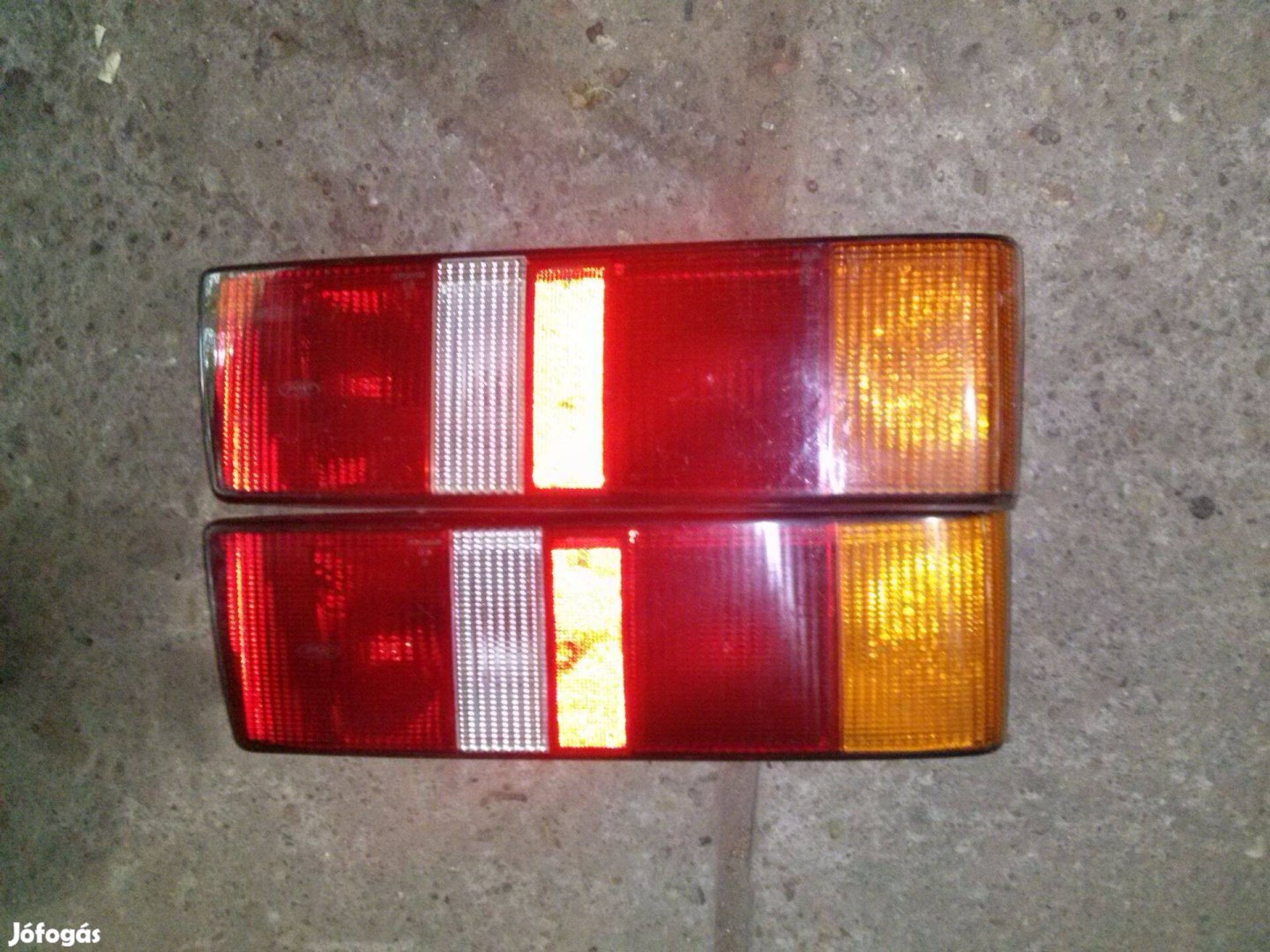 Ford Escort4 Hátsólámpa