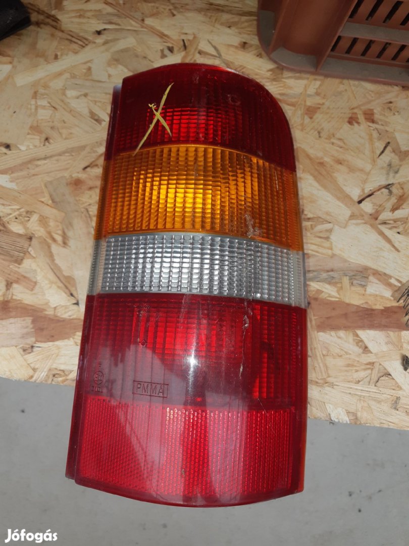 Ford Escort 91-95 Jobb Hátsó Lámpa