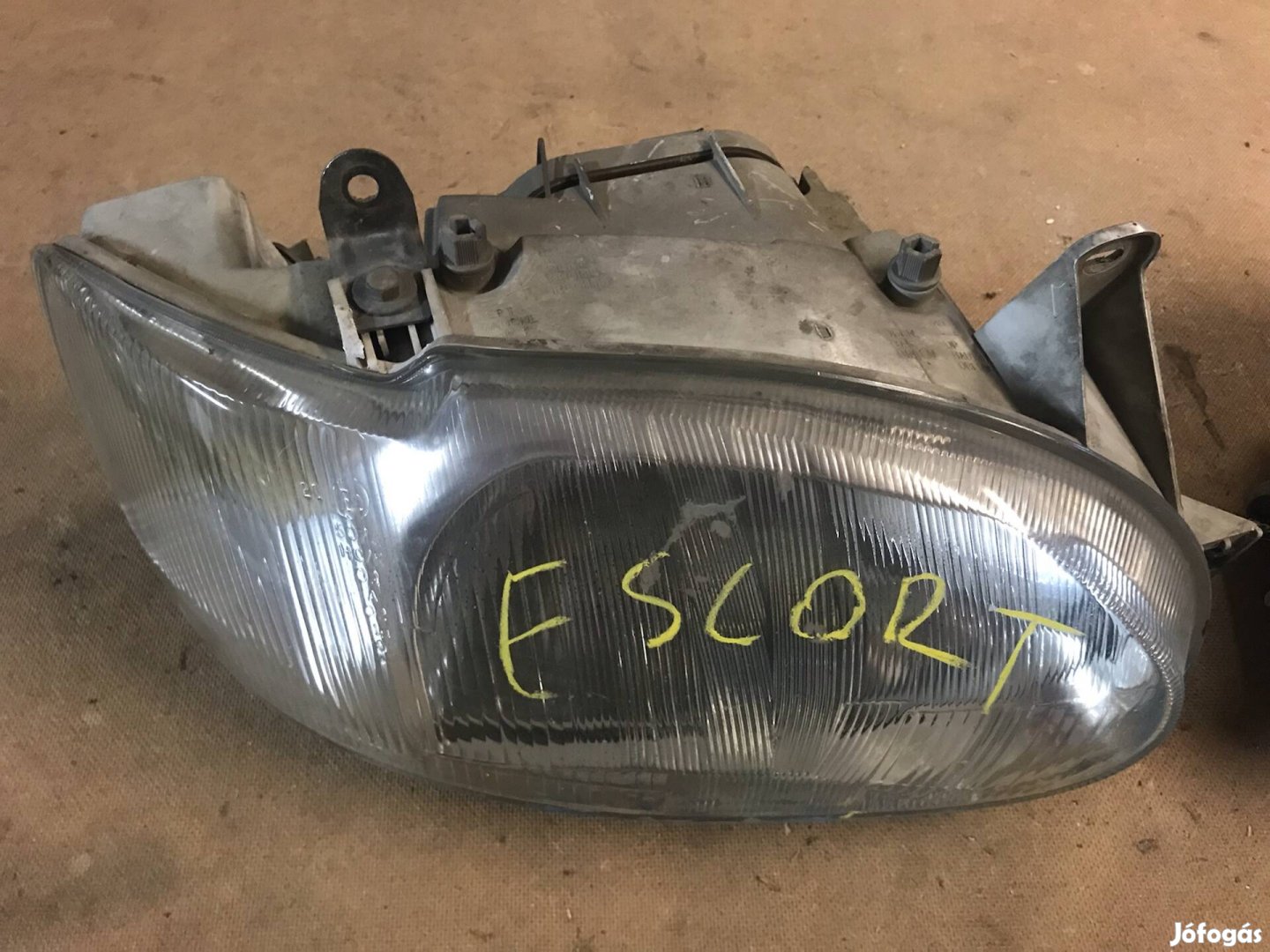 Ford Escort első lámpa