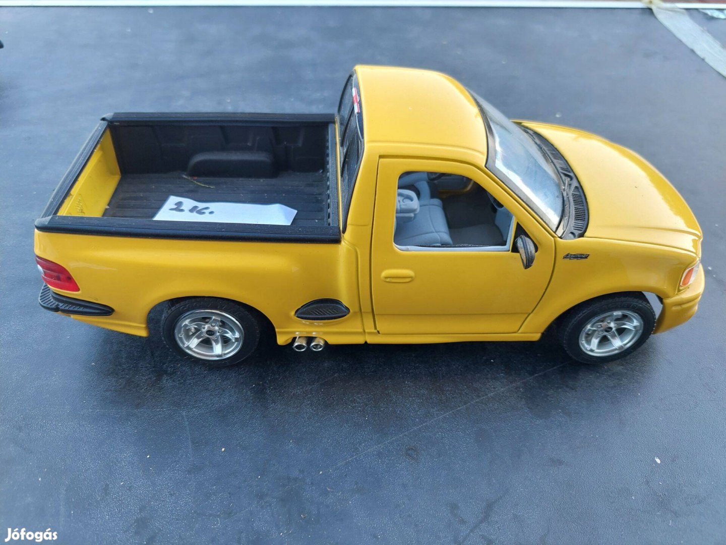 Ford F150 SVT Burago 1:18