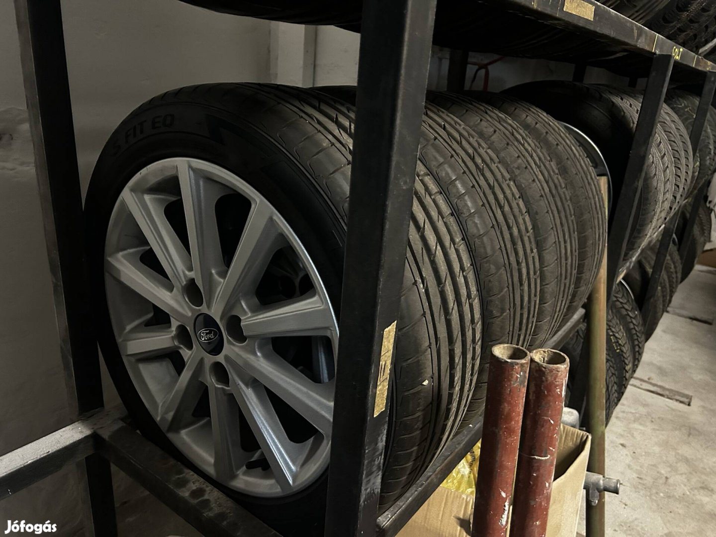 Ford Fiesta 16 gyári alufelni újszerű hankook nyári gumival