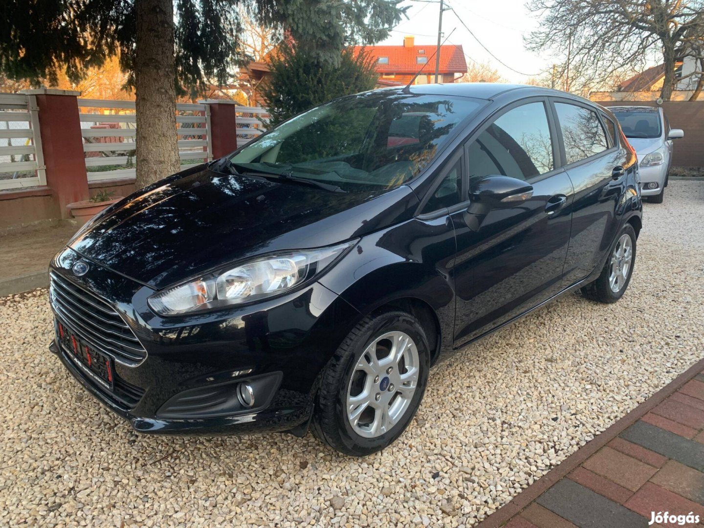Ford Fiesta 1,25, klíma, ülésfűtés, bluetooth, alufelni, szervizkönyv