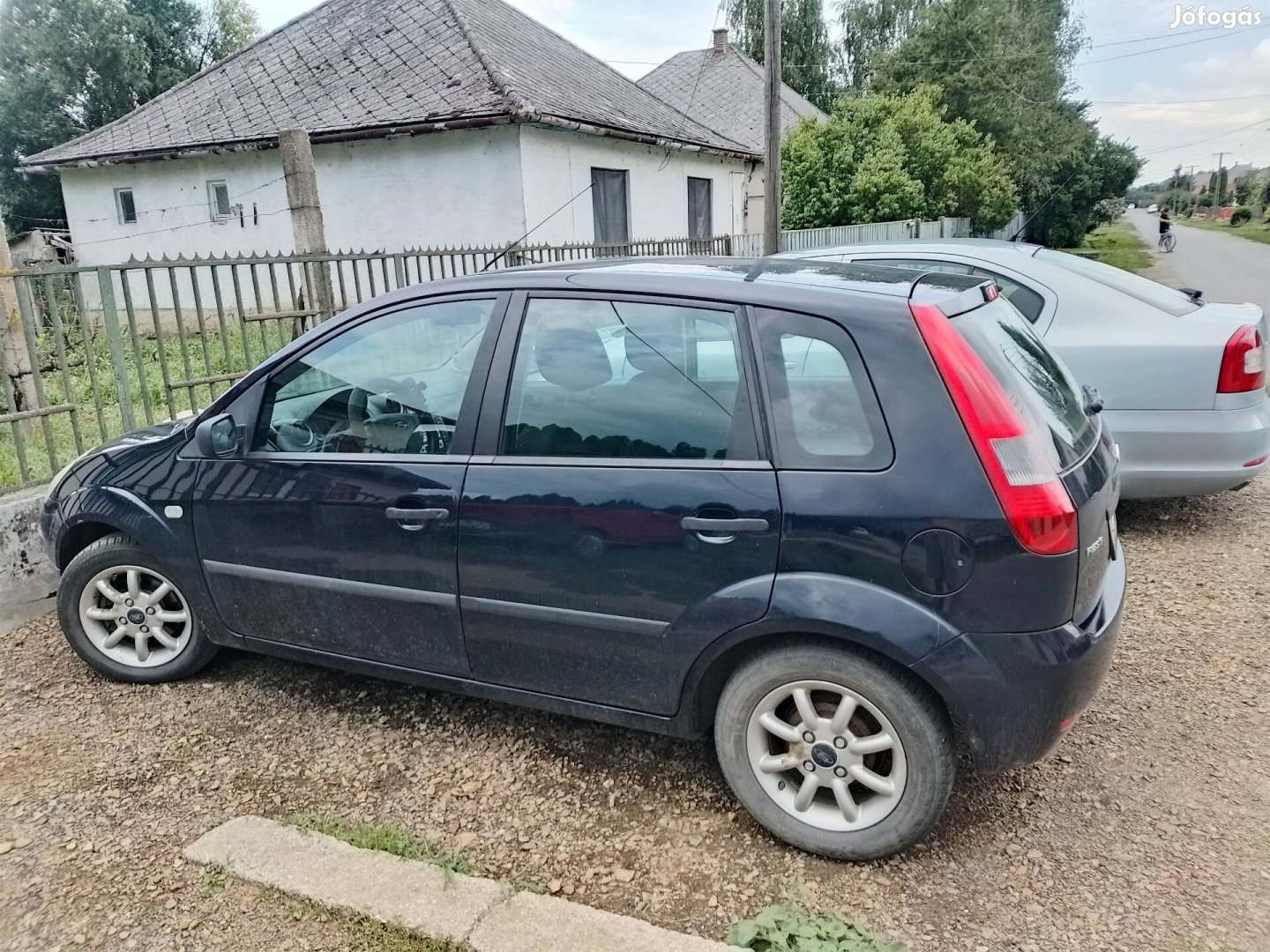 Ford Fiesta 1.3 + téli szett 