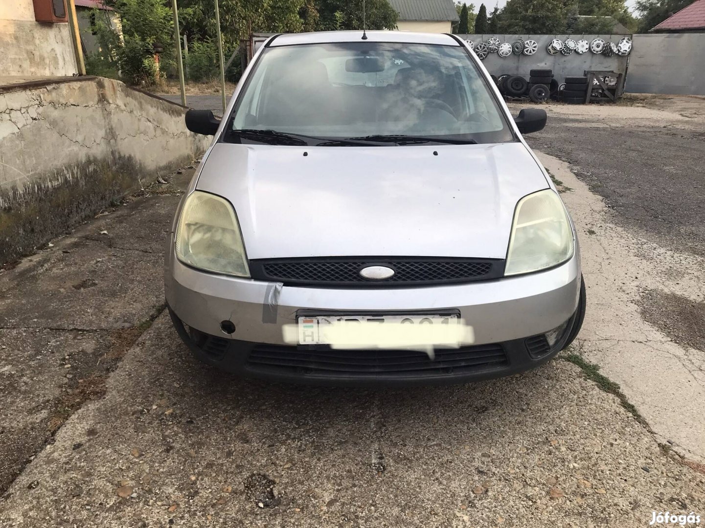 Ford Fiesta 1.3b,5ajtós alkatrészek