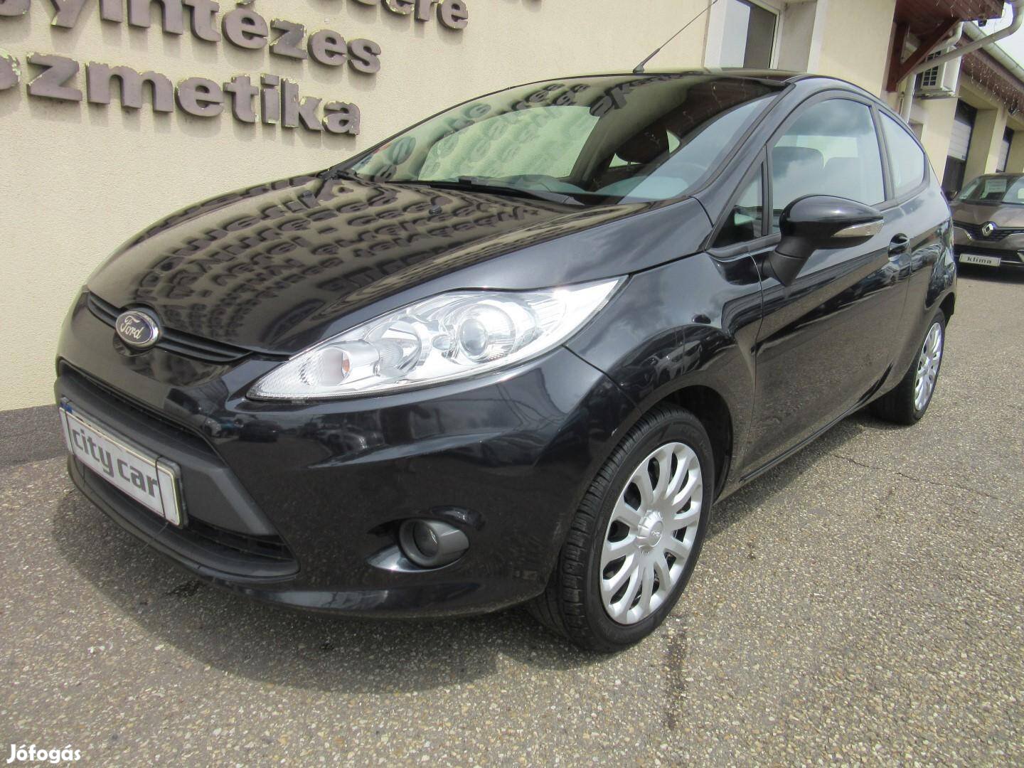 Ford Fiesta 1.4 Trend Benzin + gázüzem. Klima....