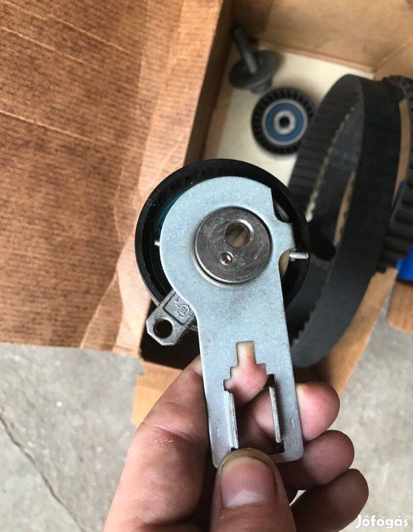 Ford Fiesta 1.5 dízel 2013-as évjárathoz, vezérlés, vízpumpa, stb