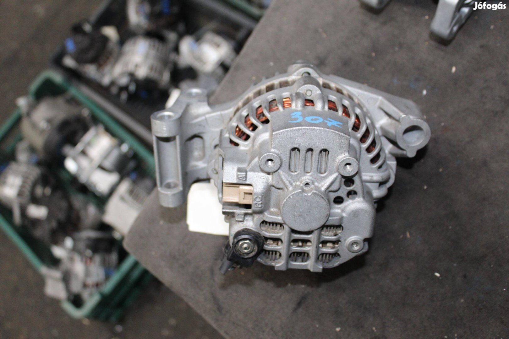 Ford Fiesta 1.6D 2005-2008 generátor 2S6T-10300-CD (307)