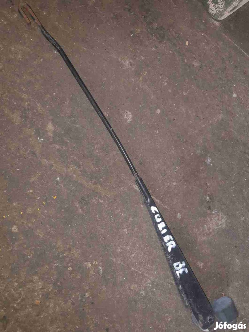 Ford Fiesta Courier Bal Első Ablaktörlő Kar