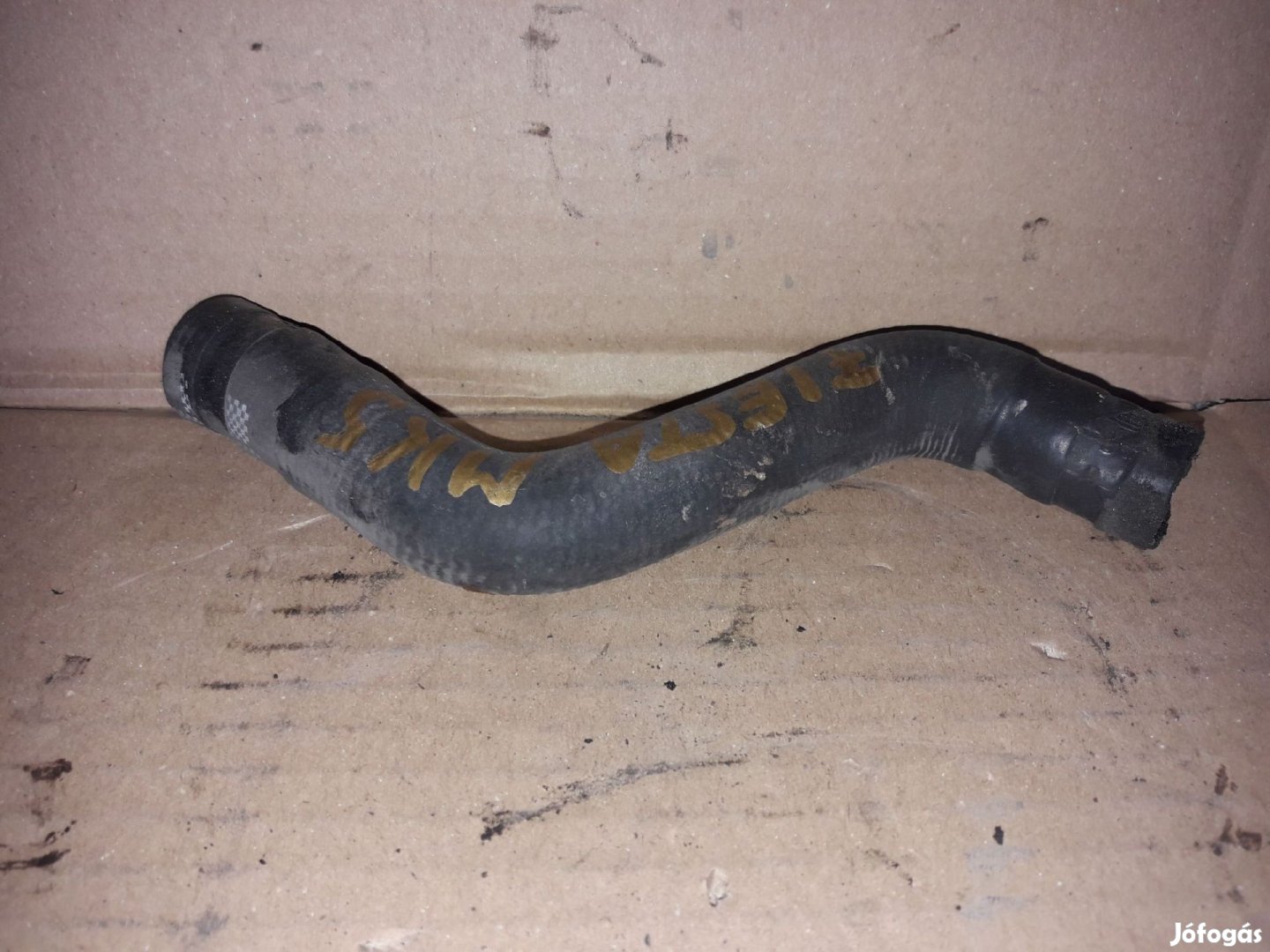 Ford Fiesta III Üzemanyag Cső