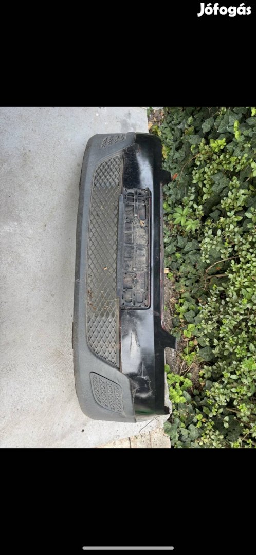 Ford Fiesta MK5 első lökhárító