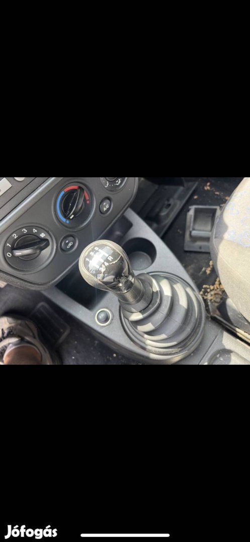 Ford Fiesta MK5 váltógomb és váltószoknya