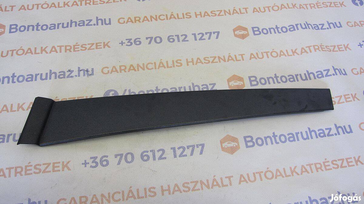 Ford Fiesta MK6 Eladó 5 ajtós jobb első függőleges díszléc