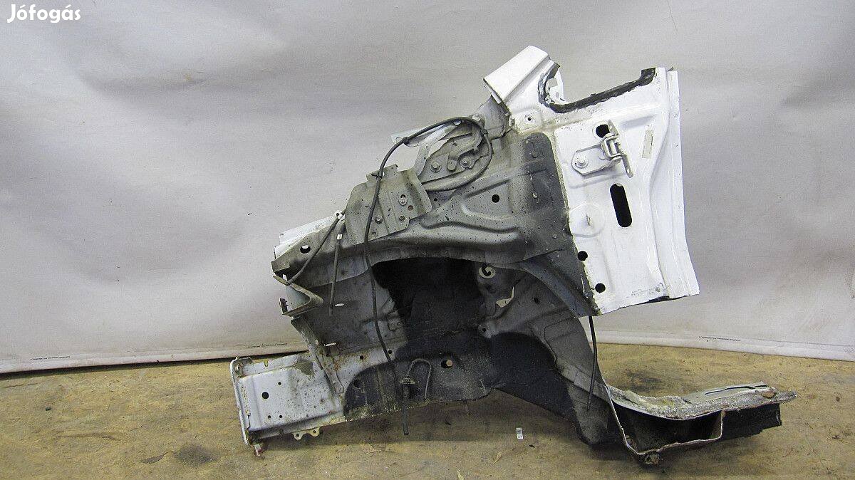 Ford Fiesta MK7 Eladó gyári, bontott bal első negyed nyúlvánnyal