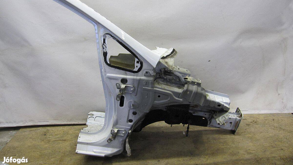Ford Fiesta MK7 Eladó gyári, bontott jobb első negyed nyulvánnyal