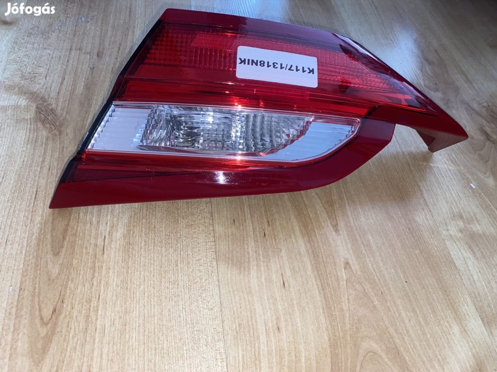 Ford Fiesta MK7 MK8 jobb hátsó belső lámpa H1BB13A602AH