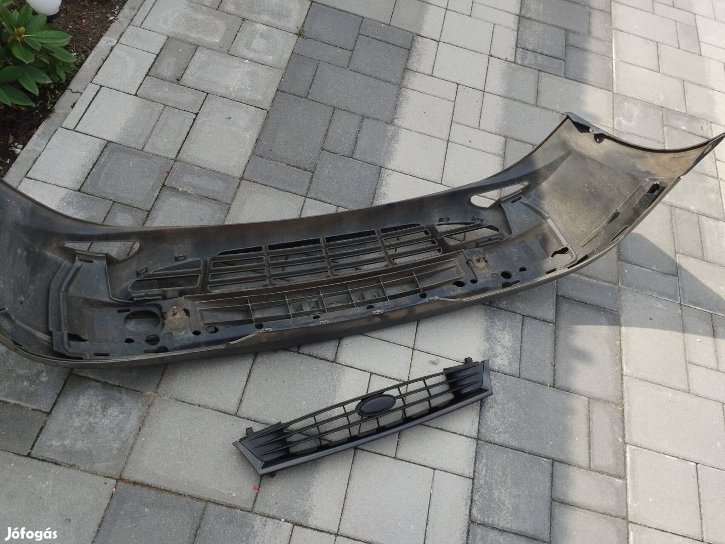 Ford Fiesta Mk4 facelift lökhárító és hűtőrács 