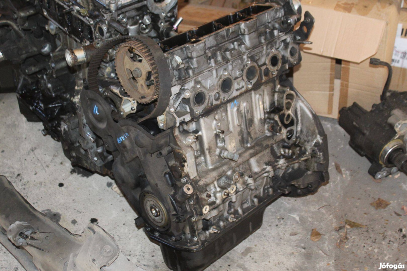 Ford Fiesta Mk5 1.4 TDCi fűzött blokk hengerfejjel 7V2Q6007AB