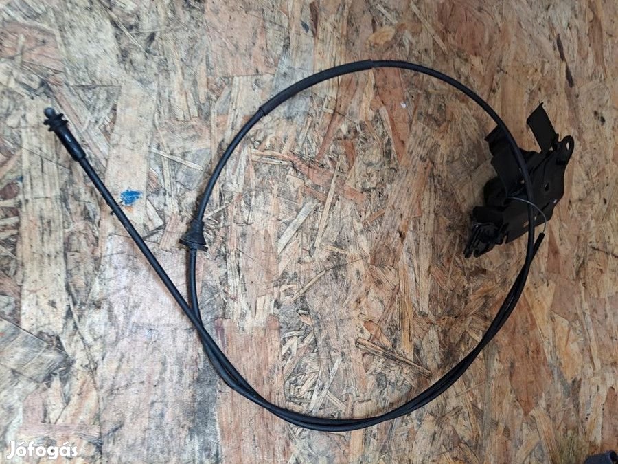 Ford Fiesta Mk5 2001-2008 Motorháztető Nyító Bowden Karral