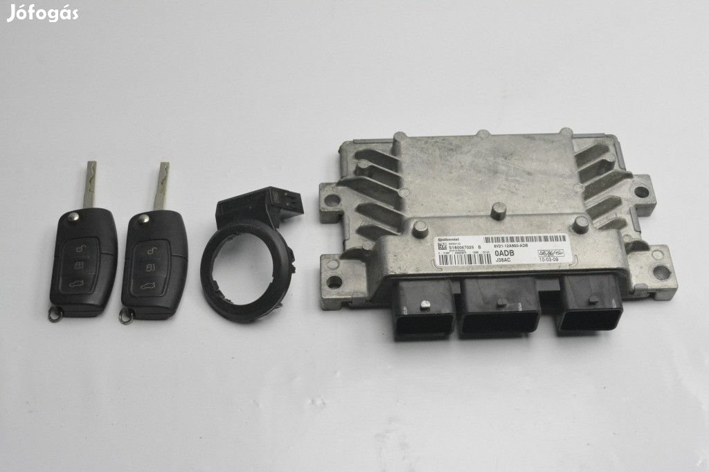 Ford Fiesta VI Motorvezérlő szett 8V2112A650ADB
