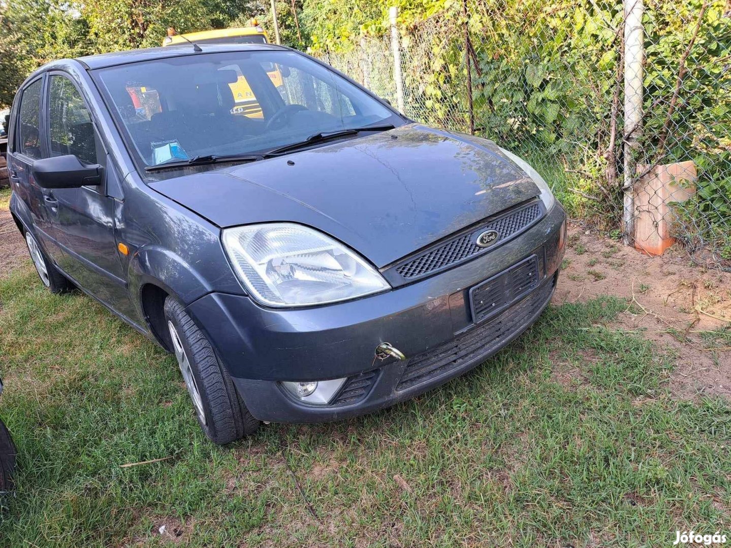 Ford Fiesta V 1.25 homlokfal, hűtősor