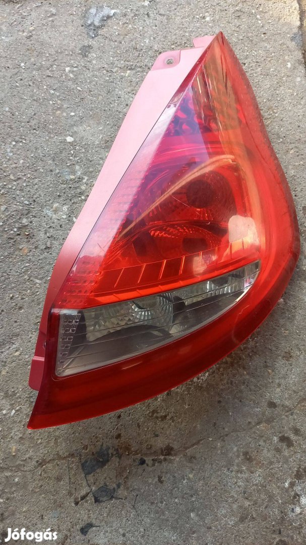 Ford Fiesta, jobb hátsó, gyári fényszóró