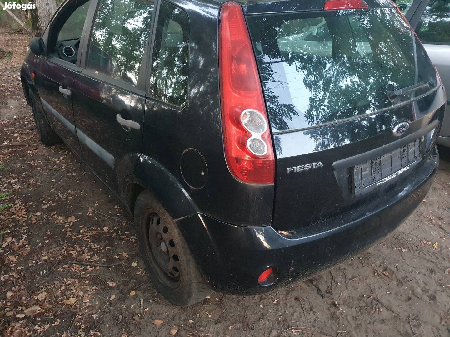 Ford Fiesta alkatrészenként 5000-ft tól.