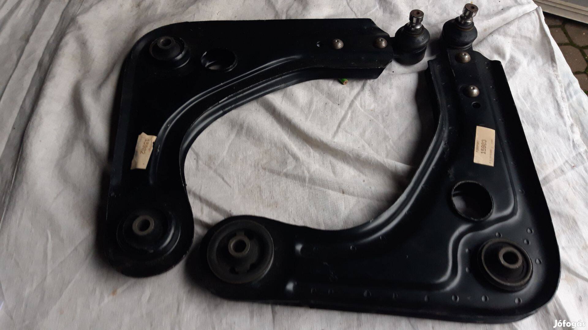 Ford Fiesta alsó lengőkar jobbos és balos 1998ig új db