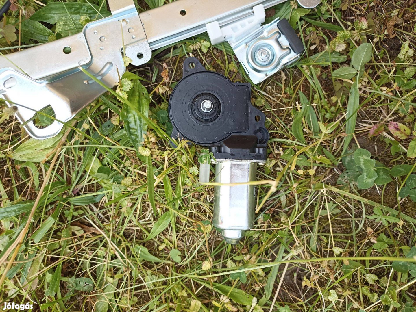 Ford Fiesta jobb első ablakemelő