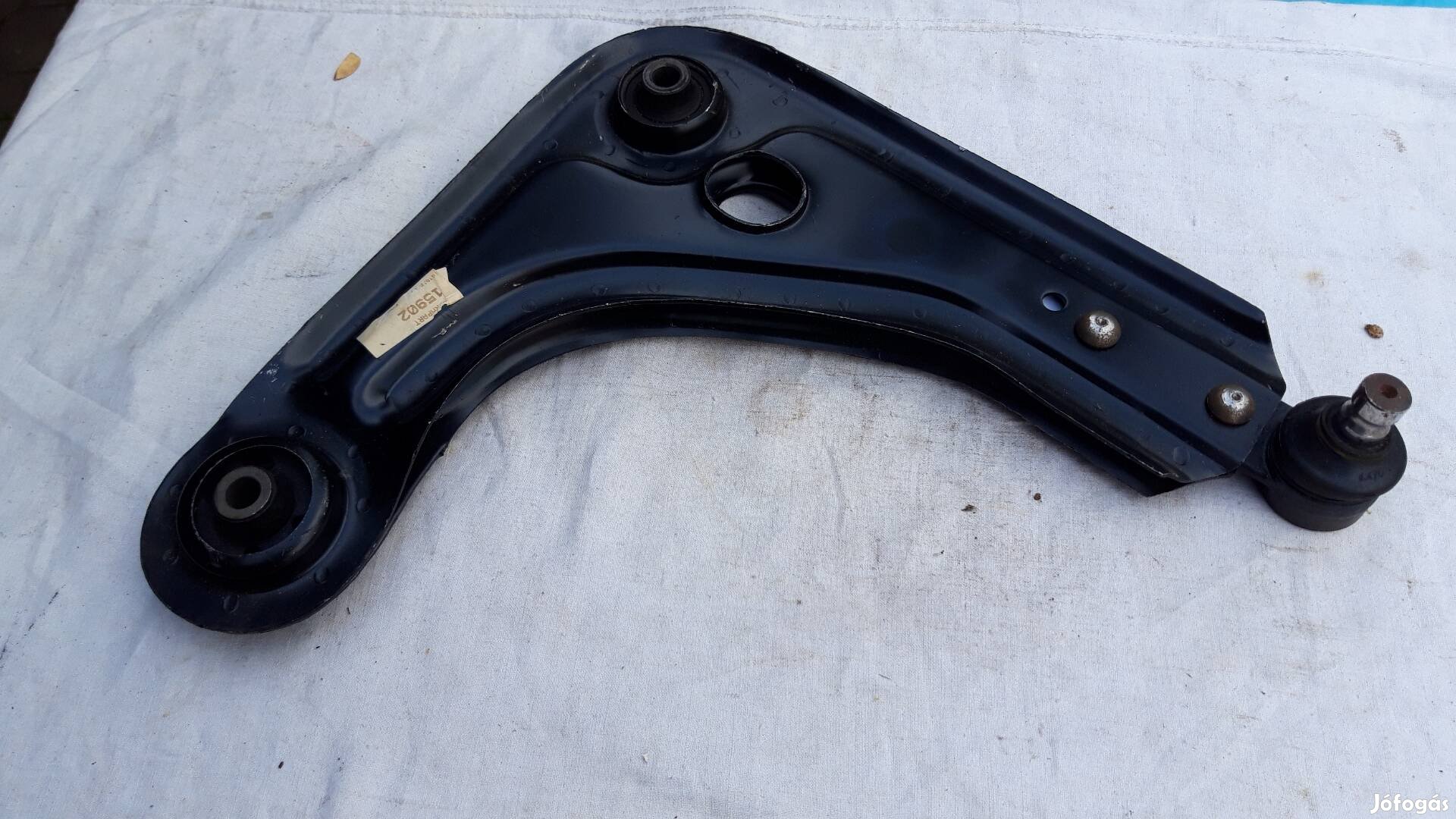 Ford Fiesta jobb és bal alsó lengőkar minőségi  db 1999ig 