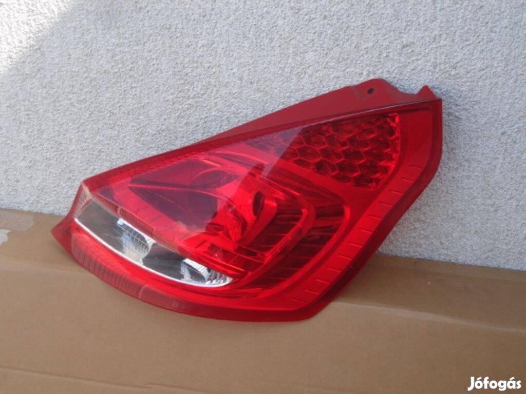 Ford Fiesta jobb hátsó lámpa 8A61-13404 2009-től