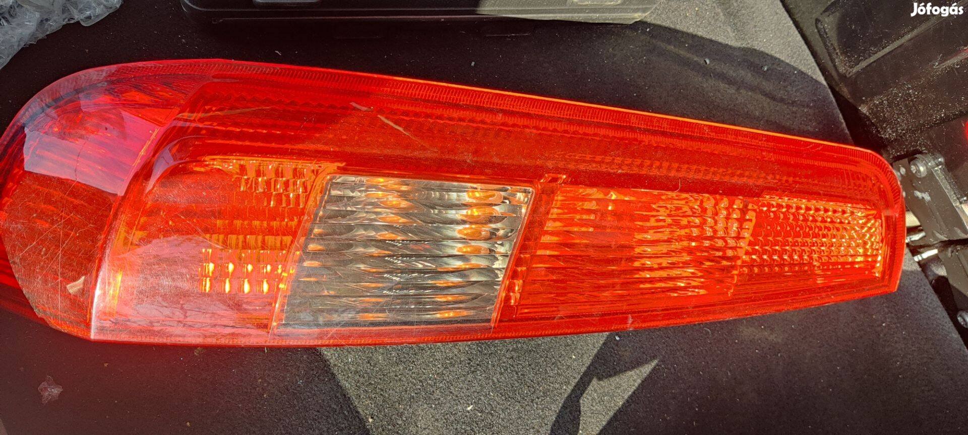 Ford Fiesta lámpa