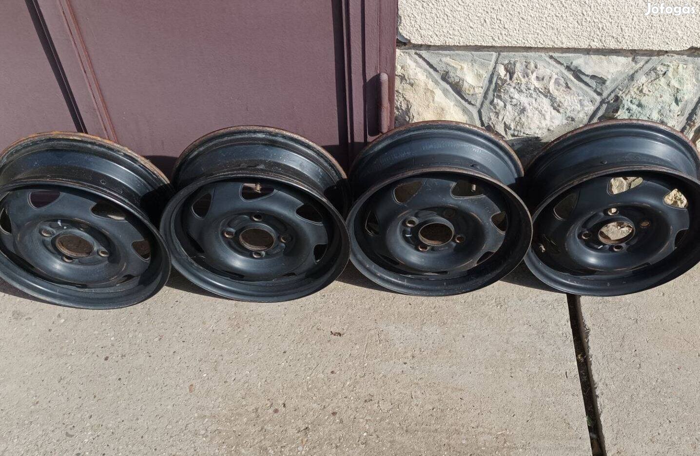 Ford Fiesta lemezfelni garnitúra