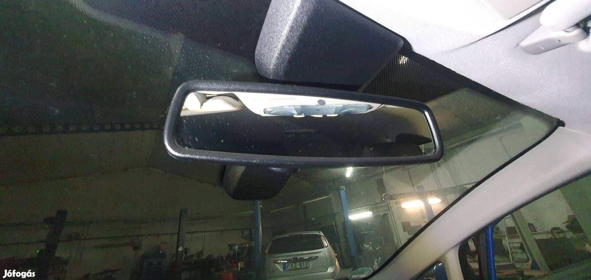 Ford Fiesta mk7 fényre sötétedő belső tükör