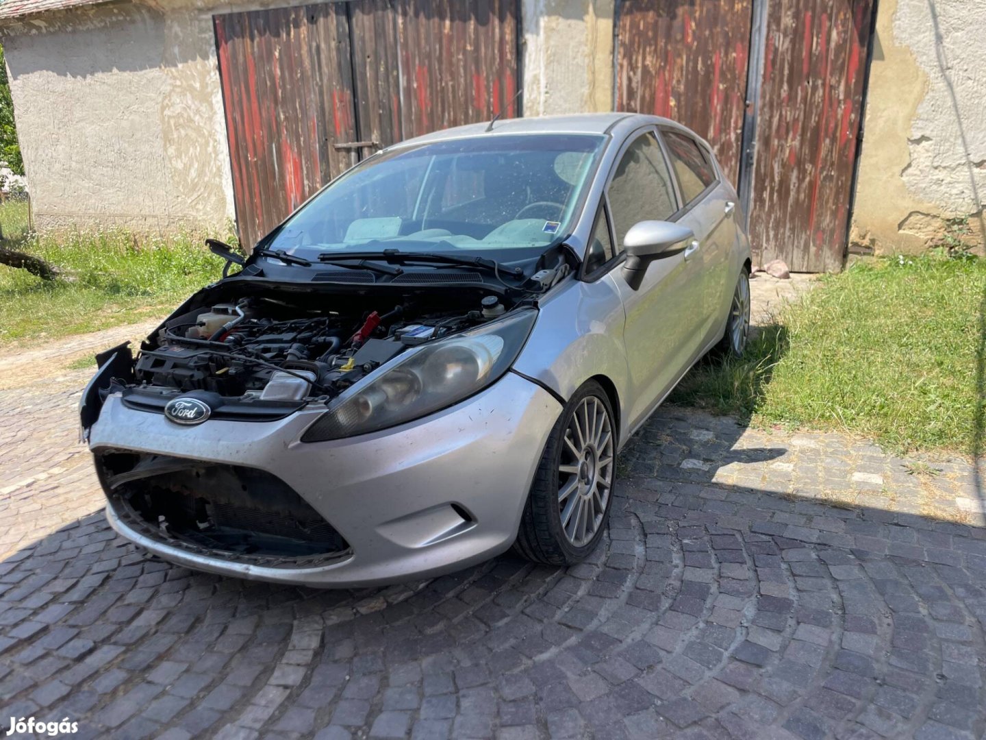 Ford Fiesta törött