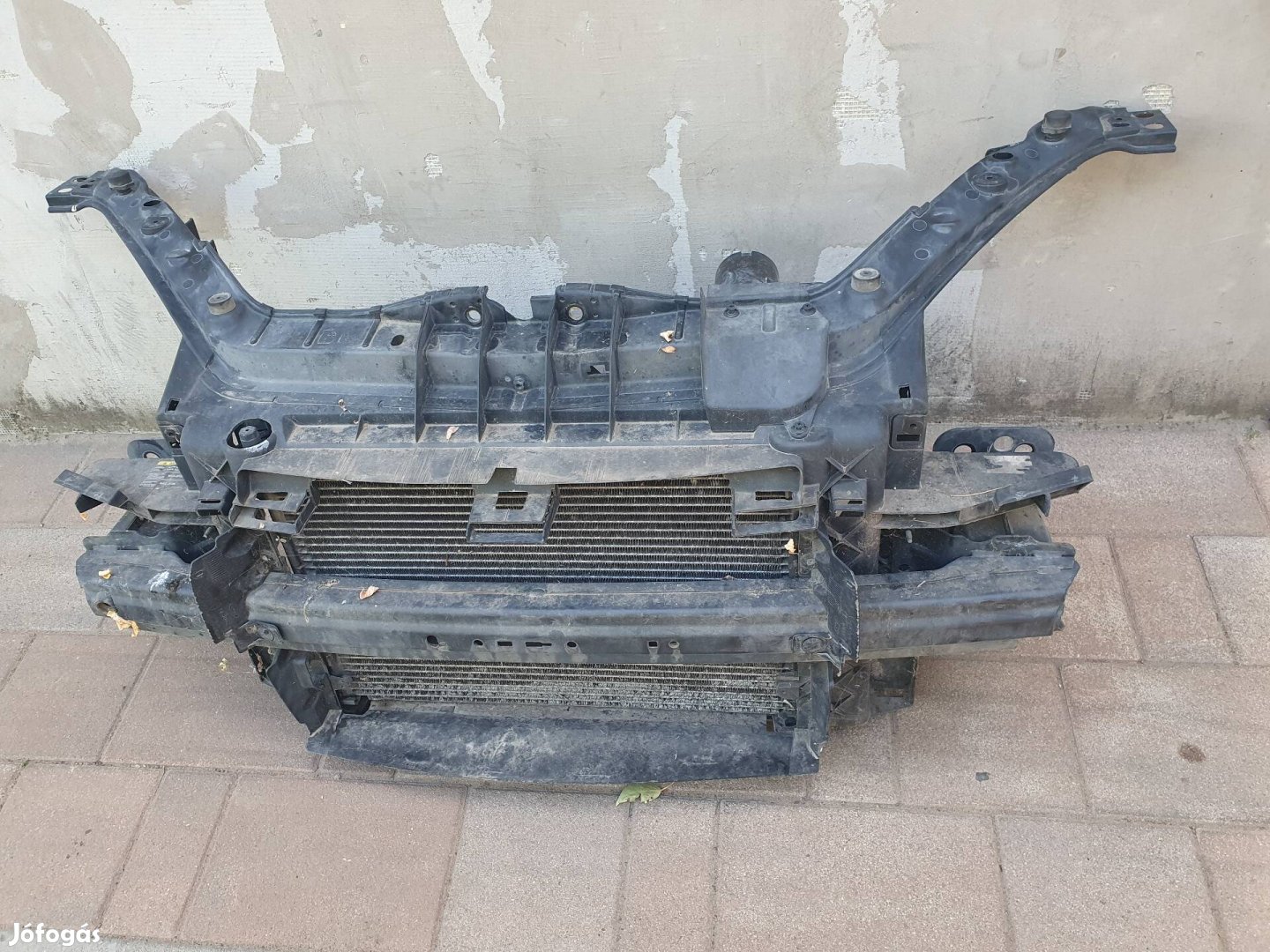 Ford Fiesta zárhíd homlokfal 02-08-ig.
