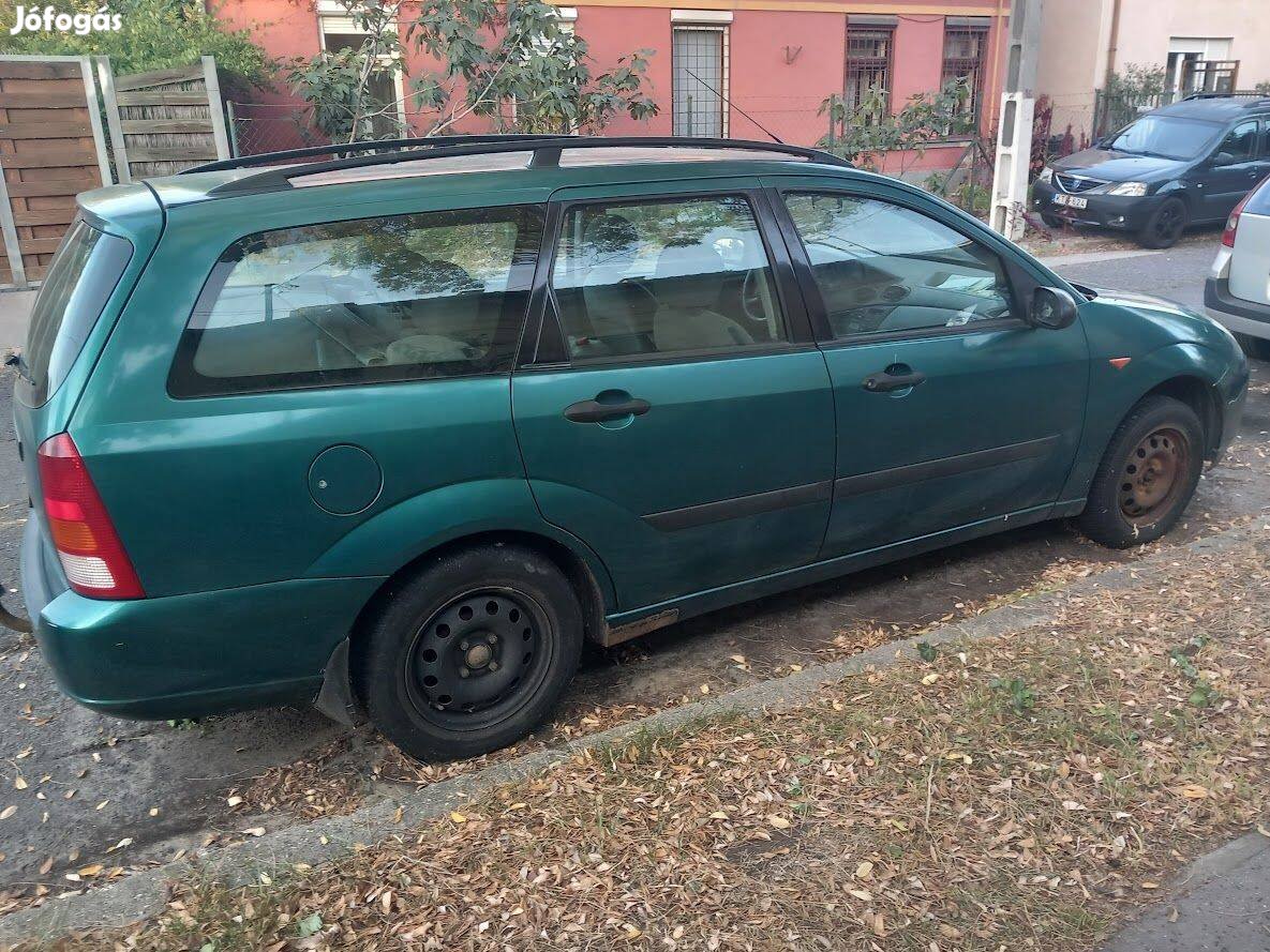 Ford Focus 1,4 benzines eladó